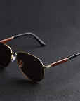 Herzförmige Sonnenbrille für Herren aus Naturkristall – UV390-Schutz