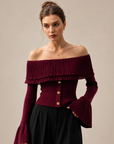 Elegantes, schulterfreies Strickoberteil mit raffinierten Ziernähten – Langarm-Pullover mit Glockenärmeln