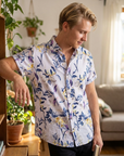 Herren-Strandhemd mit Blumenmuster – leichtes kurzärmeliges Hemd im Hawaii-Stil mit Knopfleiste, atmungsaktivem Stoff und lockerer Passform für Sommerurlaubskleidung