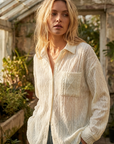 Locker geschnittener Damenpullover mit Farbblockmuster – Entspannter Chic in Aprikose