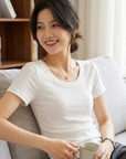 Damen T-Shirt mit Gewinde an der rechten Schulter – Slim Fit Stretch-Baumwoll-T-Shirt mit U-Boot-Ausschnitt, kurzen Ärmeln und weichem, atmungsaktivem Stoff für Freizeit und Alltag