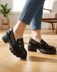 Atmungsaktive Slip-On-Loafer mit Plateauabsatz