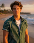 Herren-Strandhemd mit Blumenmuster – leichtes kurzärmeliges Hemd im Hawaii-Stil mit Knopfleiste, atmungsaktivem Stoff und lockerer Passform für Sommerurlaubskleidung