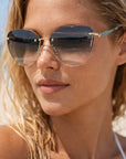 Damen-Sonnenbrille mit kleinem Rahmen und UV-Schutz – Elegante, modische Sonnenbrille mit Farbverlauf