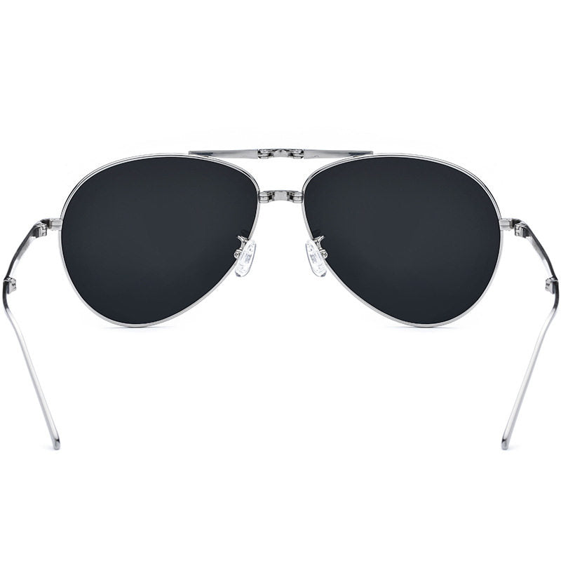 Men's Pure Titanium Sunglasses – Foldable Sports Shades (Silver/Gray Gradient)