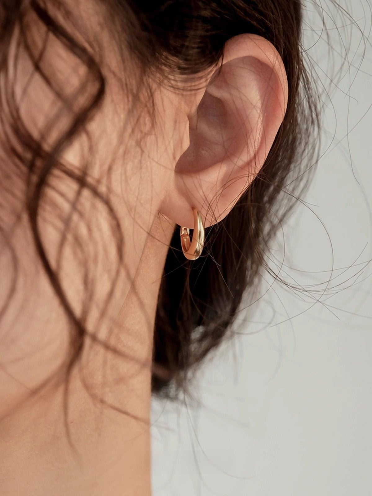 Women S925 Silver Metal Hoop Earrings – Minimalist Geometric Clip-On Hypoallergenic Jewelry