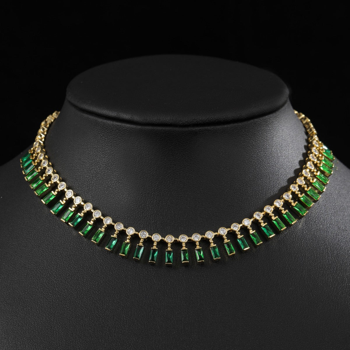 Women's Emerald Zircon Choker Necklace – Gold-Plated Copper