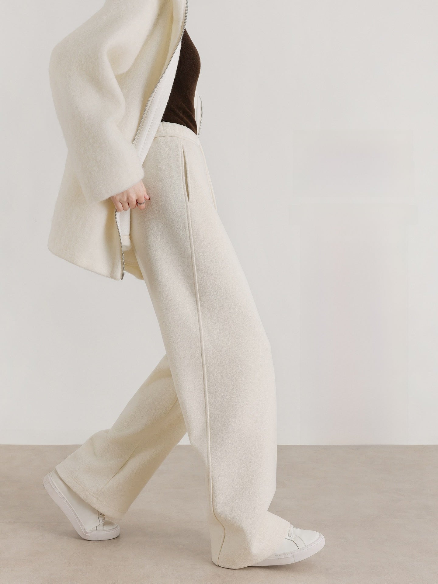 Damen High-Waist Hose mit weitem Bein aus Wollmischung – Fleece-gefütterte Straight-Hose mit Gummizug in der Taille, weicher Seidenmischung &amp; elegantem Winter-Stil