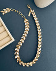 Women’s Crystal Leaf Necklace – Elegant Adjustable Chain with Vintage-Inspired Design & Sparkling Statement Pendant