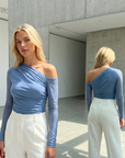 Damen One-Shoulder Langarm-Gaze-Top – Slim Fit Asymmetrische Milchseidenbluse mit Falten-Detail & elegantem Streetstyle