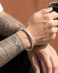 Men's Möbius Ring 999 Pure Silver Bracelet – Solid Eternity Twist Bangle with Ethnic Floral Engraving
