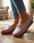 Damen Slip-On Loafer mit Lochmuster – Atmungsaktive, perforierte Flats mit weicher Innensohle, leichtem Komfort und lässigem Alltagsstil