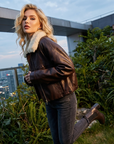 Damen-Lederjacke aus echtem Lammfell mit Fleecefutter – kurze Reißverschluss-Winterjacke mit Revers
