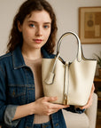 Damenhandtasche aus echtem Leder – Urban Cylinder Bag aus erstklassigem Rindsleder