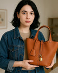 Damenhandtasche aus echtem Leder – Urban Cylinder Bag aus erstklassigem Rindsleder