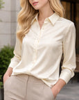 Damen Seidenbluse mit eckigem Ausschnitt – schlanke Passform, langärmeliges, elegantes Bürohemd
