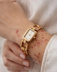 Women's Quartz Watch – Elegant 24-Hour Display with Butterfly Clasp, Leather & Metal Strap Options